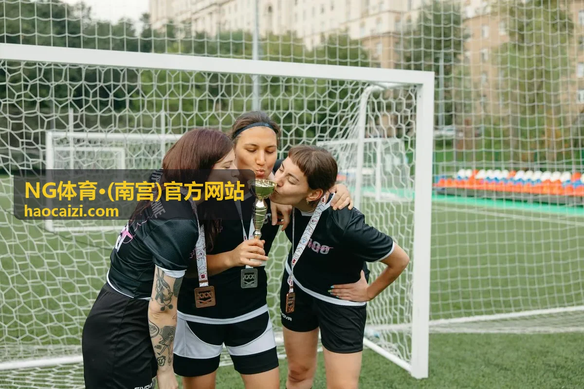 NG体育·(南宫)官方网站 健康管理师制定营养计划与作息建议